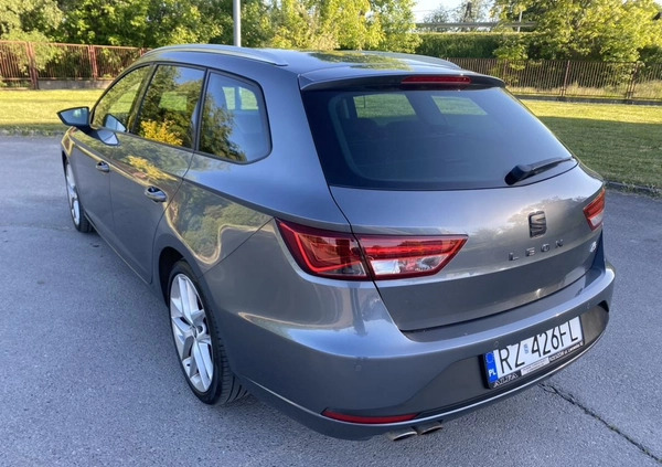 Seat Leon cena 49900 przebieg: 172000, rok produkcji 2016 z Rzeszów małe 92